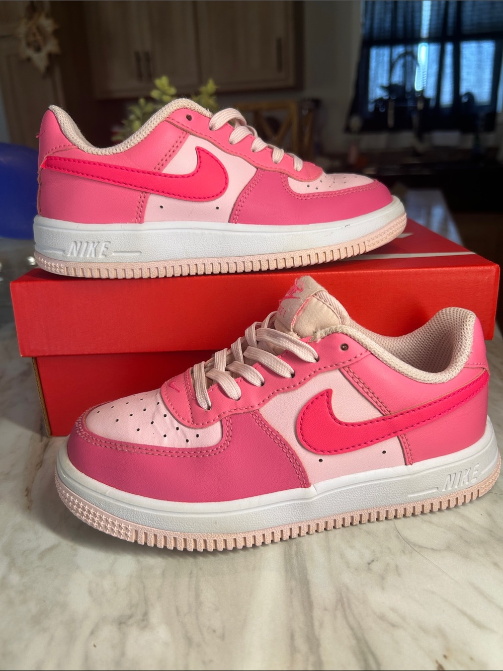 Nike Kids Pink Two-Tone Low-Top Sneakers